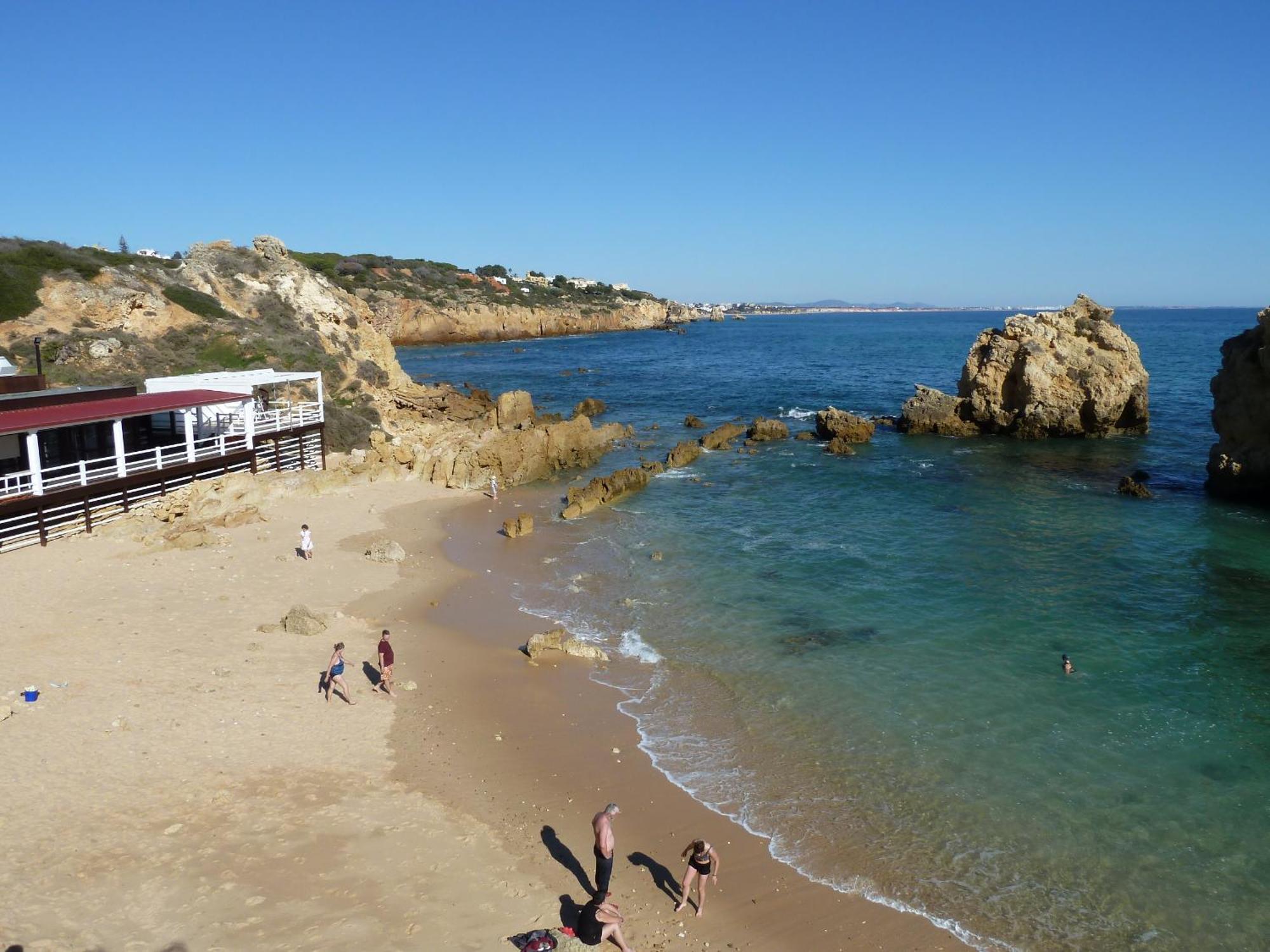 Ana * Albufeira